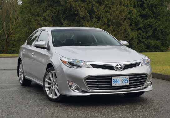2013 Toyota avalon limited road test