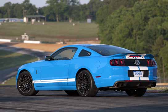 Ford shelby gt500 canada