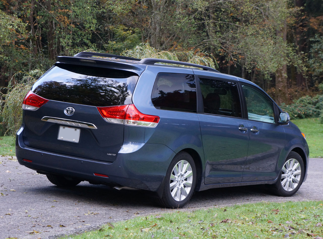 toyota sienna road test #6