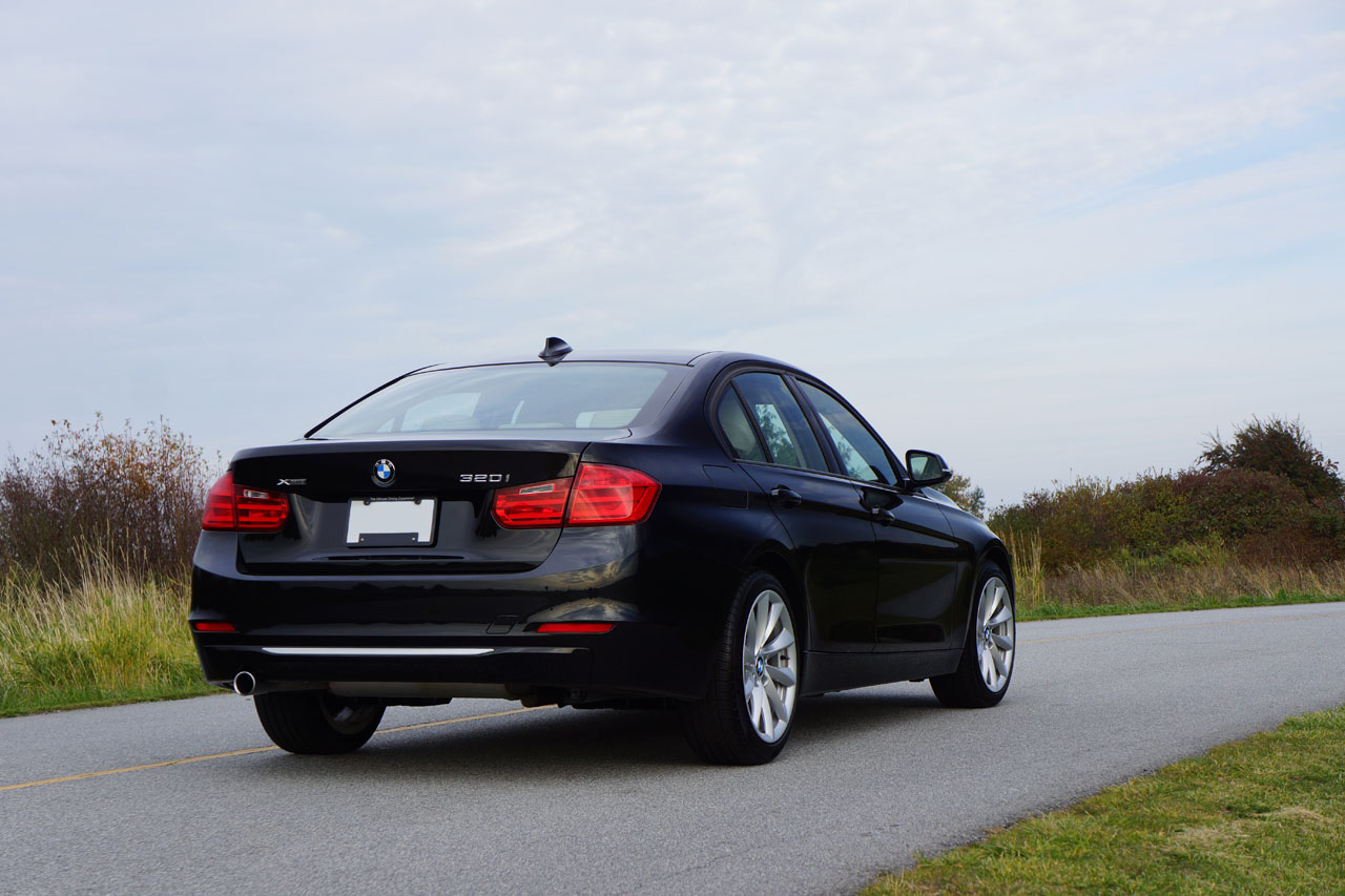 Bmw 320i road test review #1