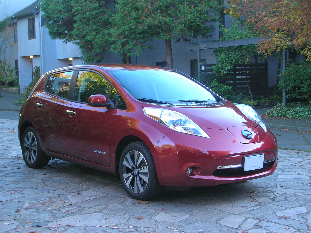Nissan leaf canada review #8