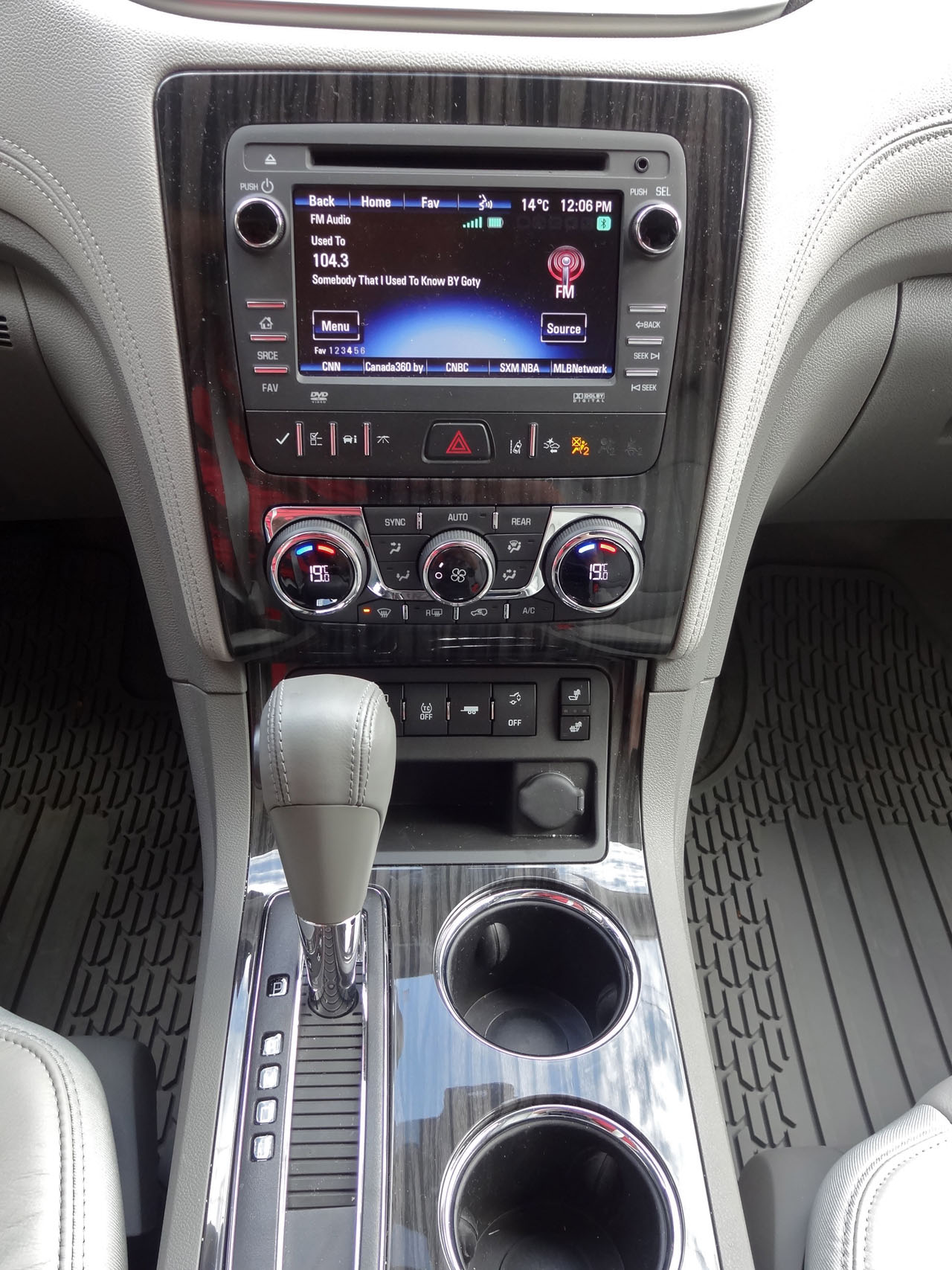 2014 Chevrolet Traverse Lt Awd Road Test Review Carcostcanada