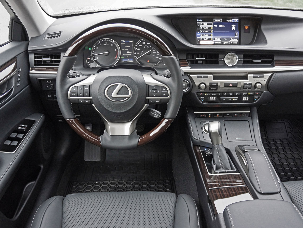 2016 Lexus Es 350 Executive Road Test Review Carcostcanada