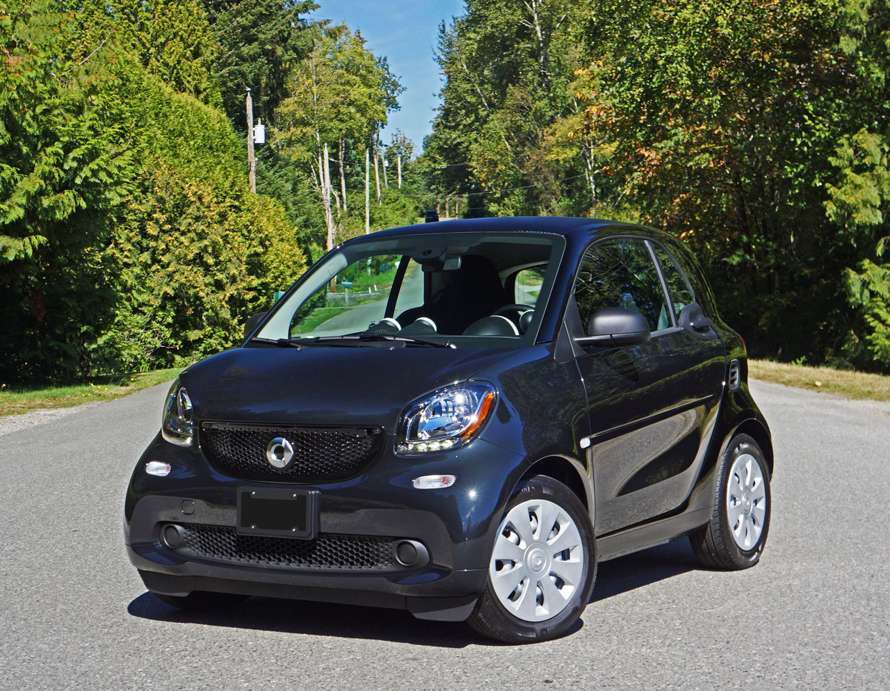 2016 Smart Fortwo Coupe Pure Road Test Review | CarCostCanada