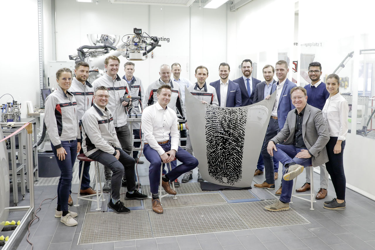 New painting method can transfer owner’s fingerprint onto hood of Porsche 911